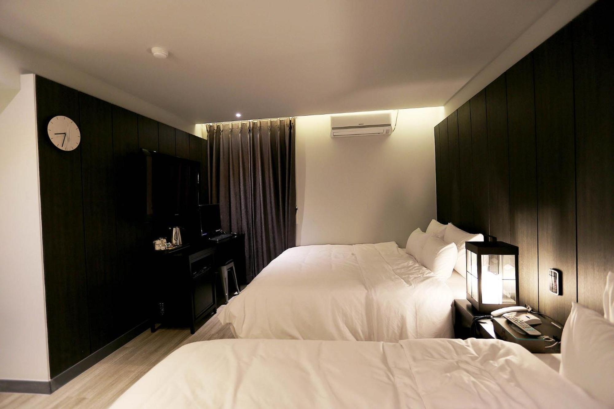 Hotel Bridge Busan Exterior photo